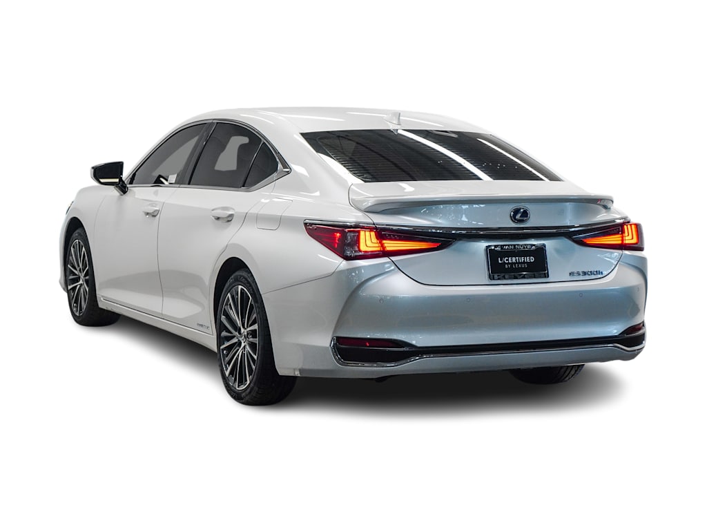 2022 Lexus ES Hybrid 300h 3