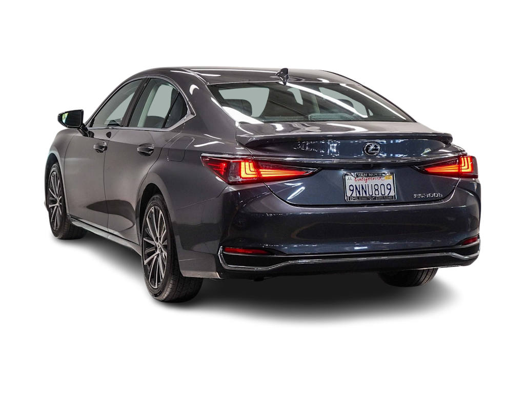 Thumbnail: 2024 Lexus ES - 3