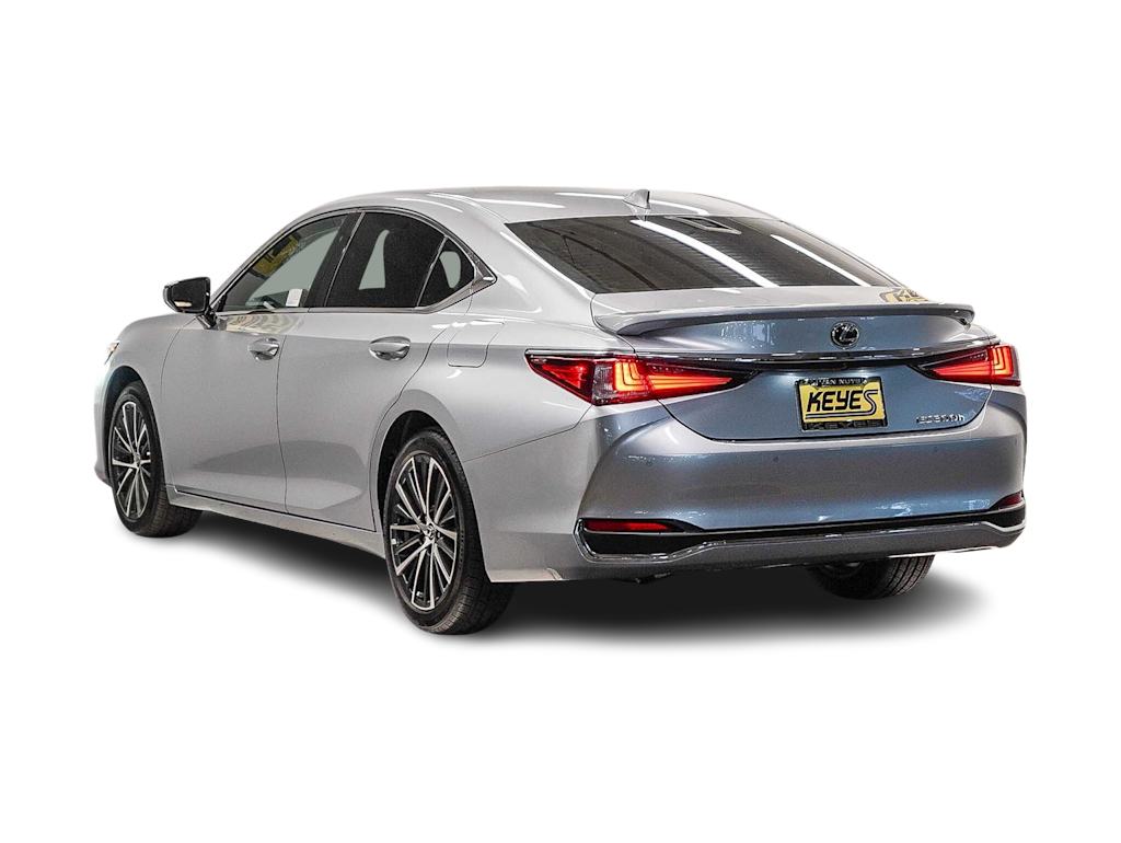 Thumbnail: 2025 Lexus ES - 3