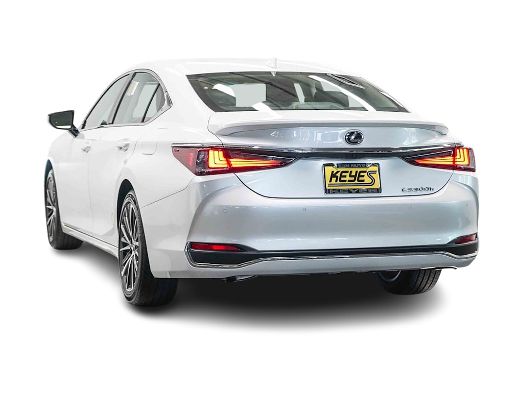 Thumbnail: 2025 Lexus ES - 3