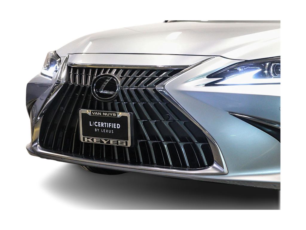 Thumbnail: 2025 Lexus ES - 21