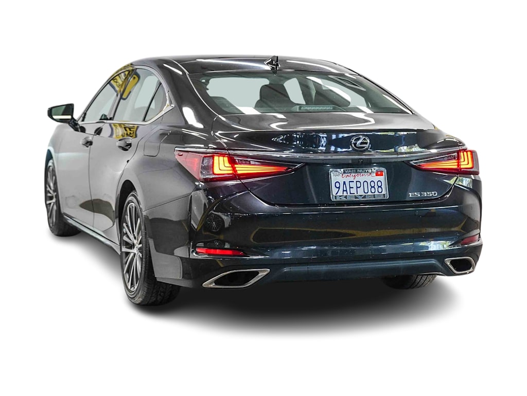 Thumbnail: 2022 Lexus ES - 3
