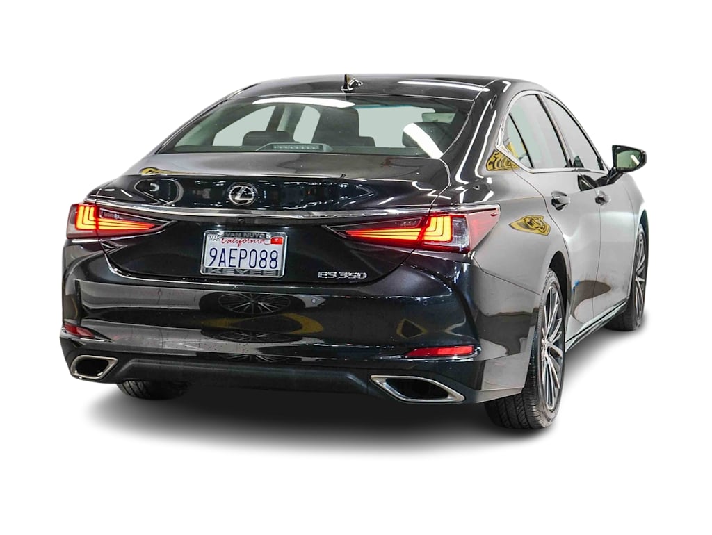 Thumbnail: 2022 Lexus ES - 5