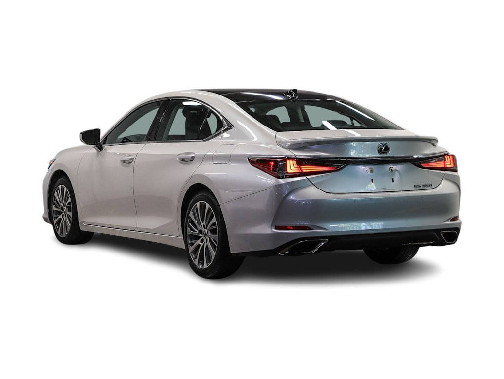 Thumbnail: 2021 Lexus ES - 3
