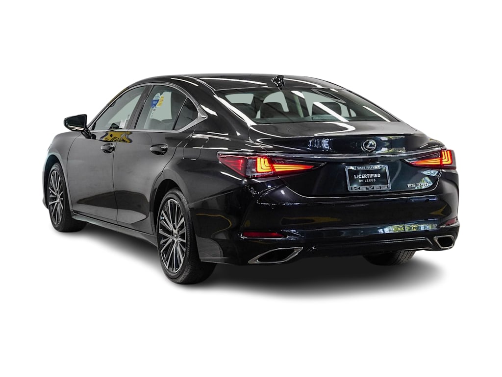 Thumbnail: 2024 Lexus ES - 3