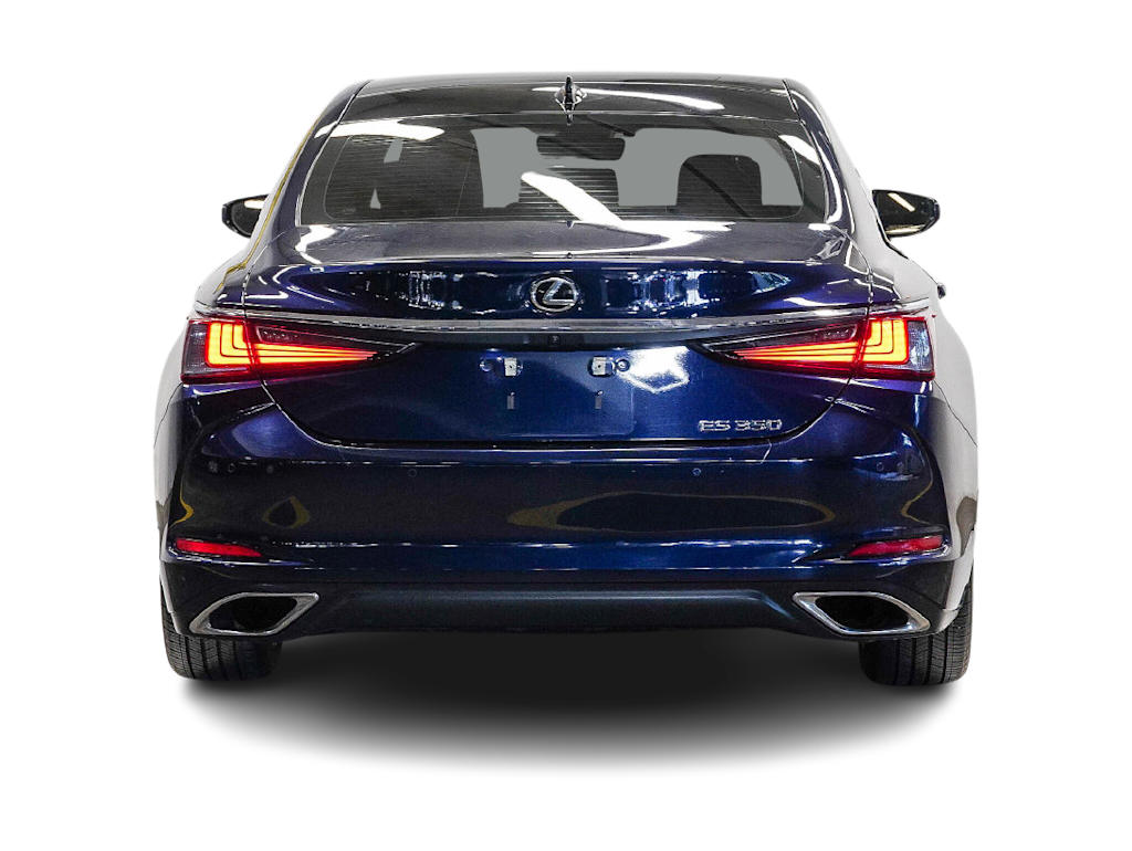 Thumbnail: 2024 Lexus ES - 4
