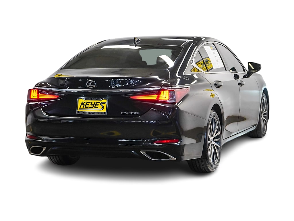 Thumbnail: 2025 Lexus ES - 5