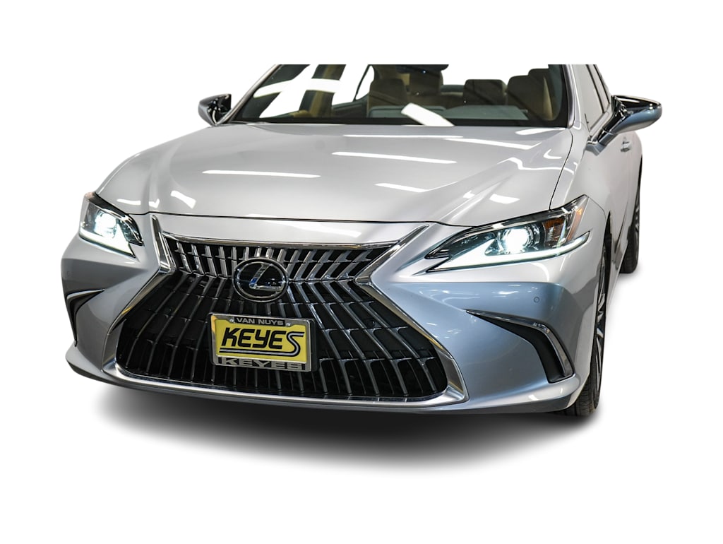 Thumbnail: 2024 Lexus ES - 18