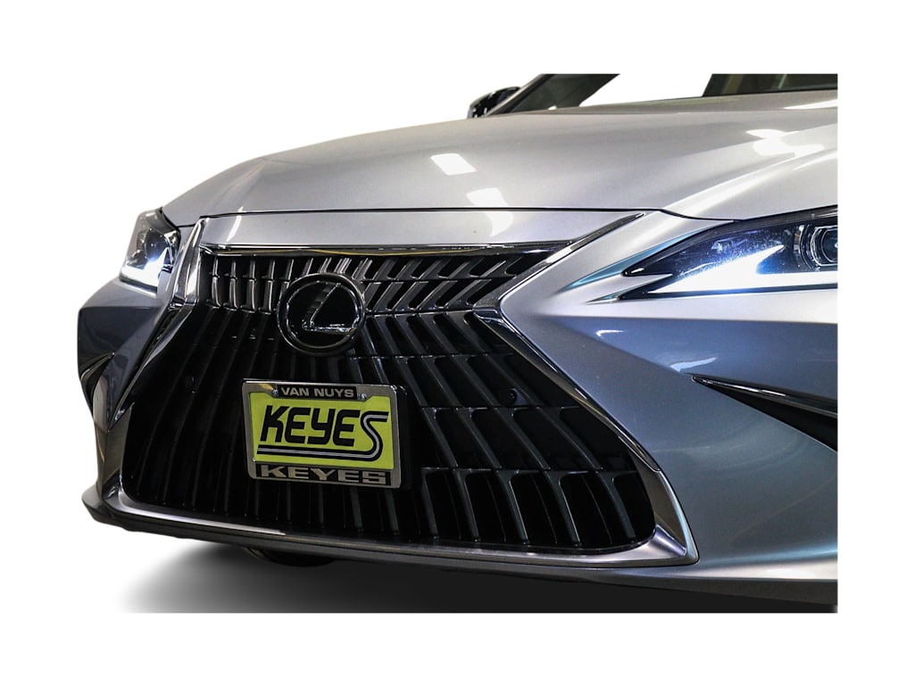 Thumbnail: 2025 Lexus ES - 21