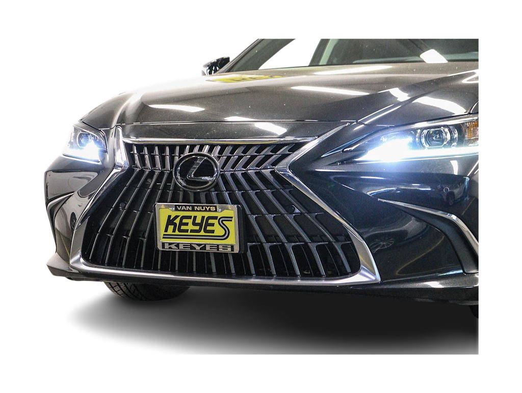 Thumbnail: 2024 Lexus ES - 21