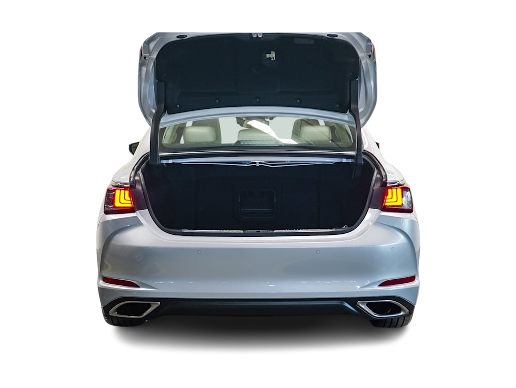 Thumbnail: 2024 Lexus ES - 17