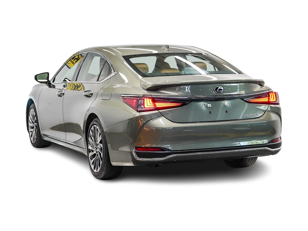 Thumbnail: 2025 Lexus ES - 3