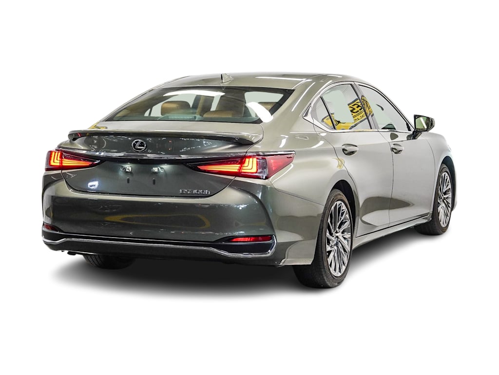 Thumbnail: 2025 Lexus ES - 15