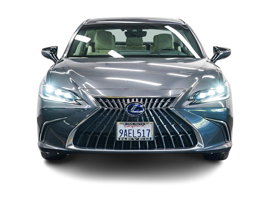 Thumbnail: 2022 Lexus ES - 18