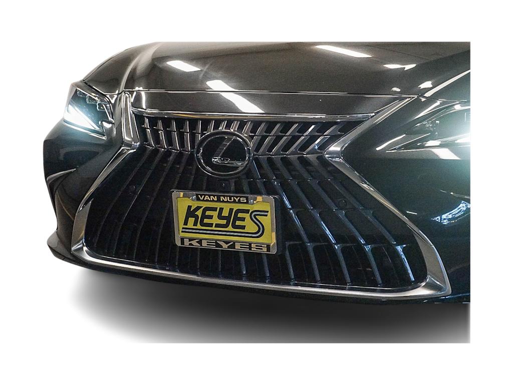 Thumbnail: 2025 Lexus ES - 21
