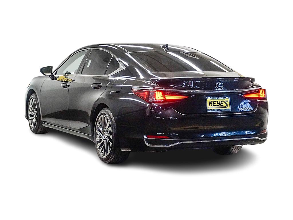 Thumbnail: 2025 Lexus ES - 3