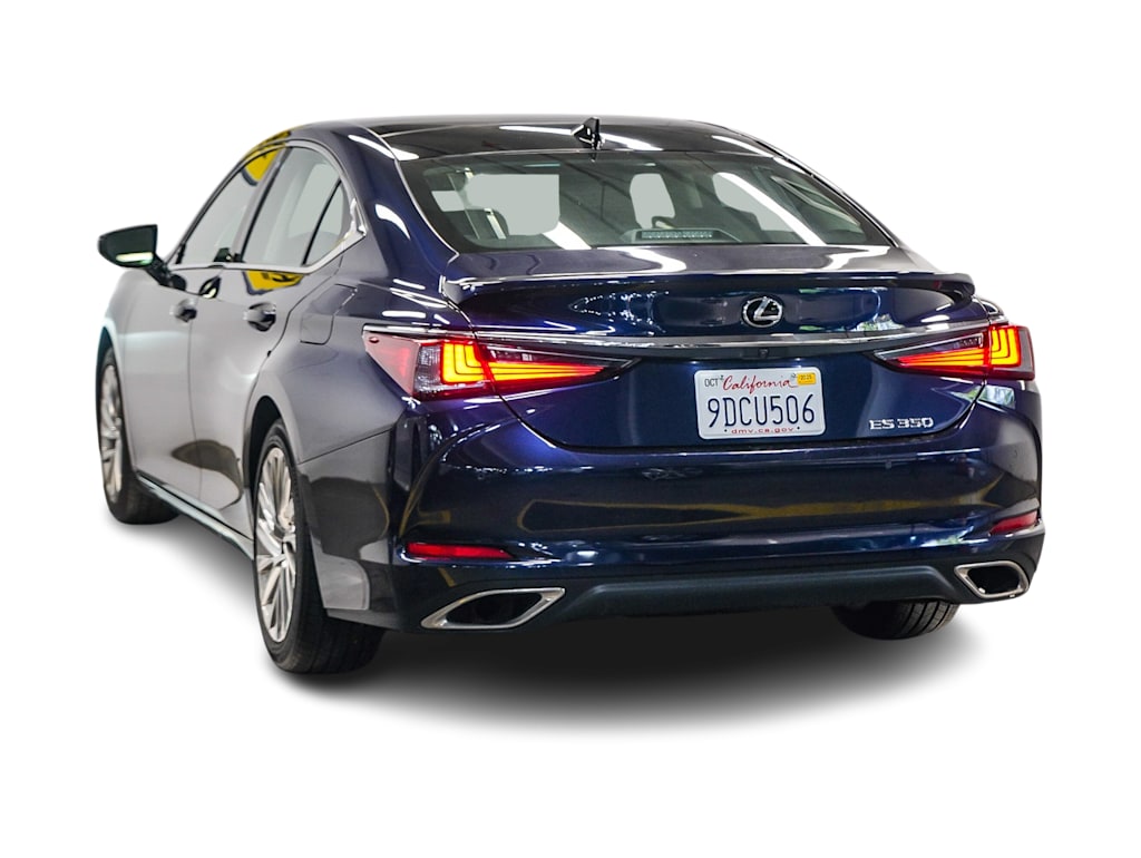 Thumbnail: 2022 Lexus ES - 3