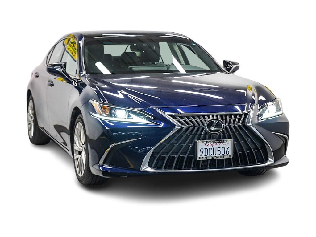 Thumbnail: 2022 Lexus ES - 18