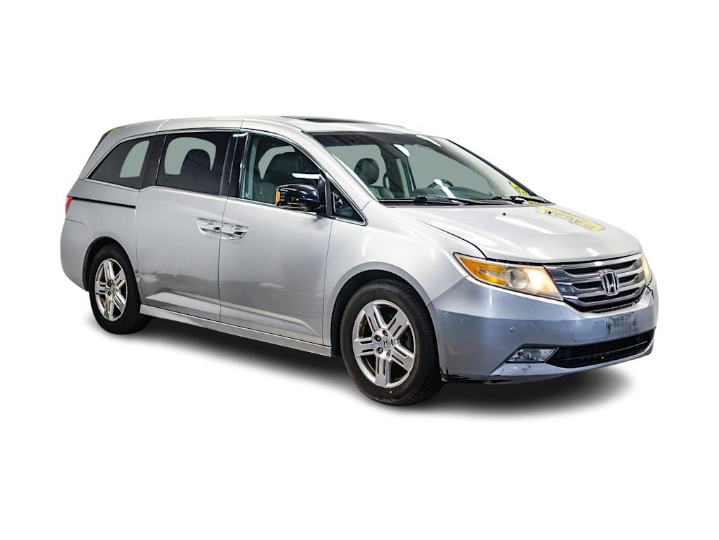Thumbnail: 2012 Honda Odyssey - 18