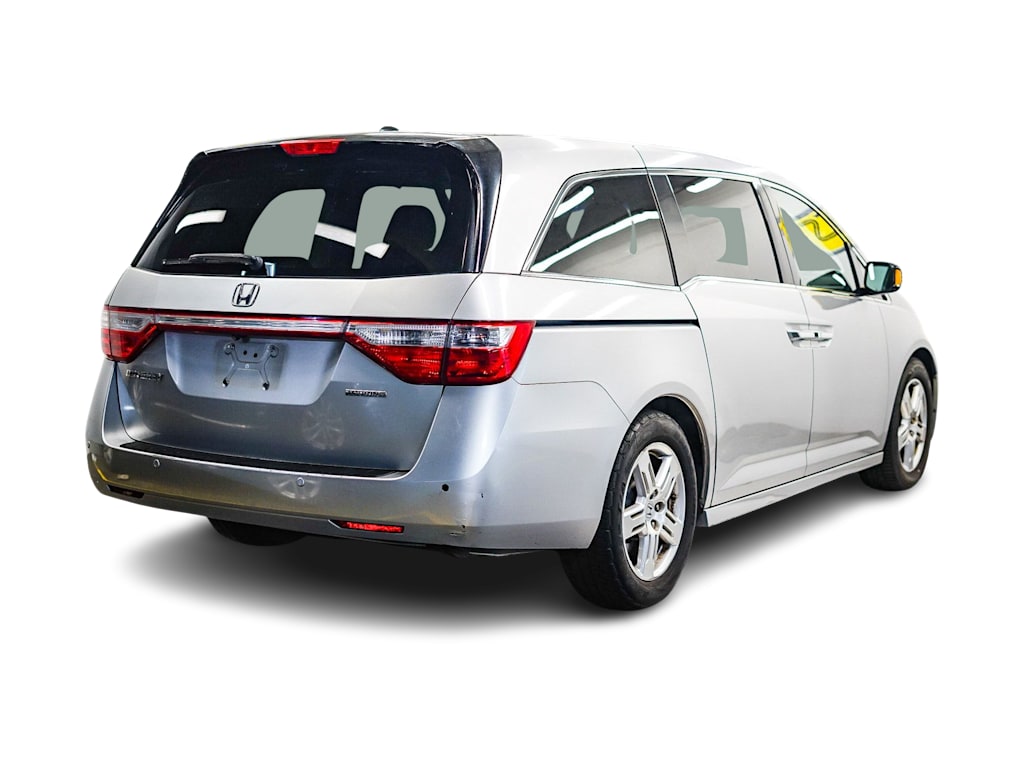 Thumbnail: 2012 Honda Odyssey - 17