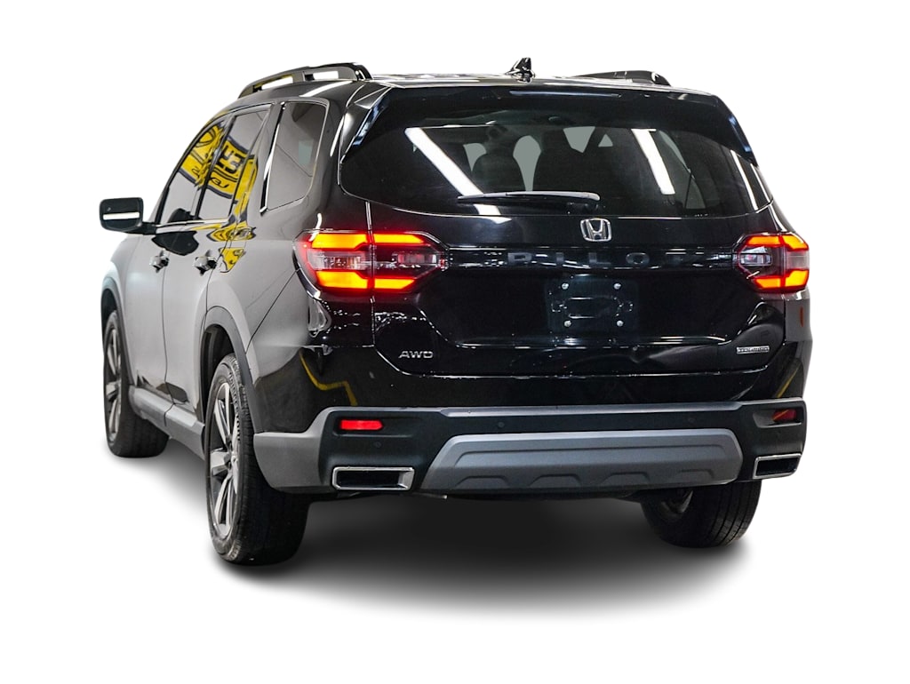 Thumbnail: 2023 Honda Pilot - 3