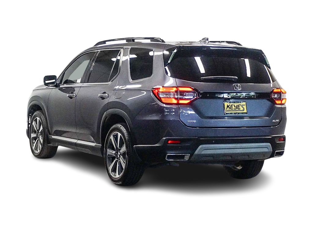 Thumbnail: 2023 Honda Pilot - 3