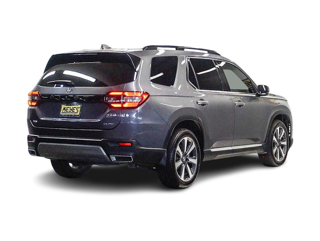 Thumbnail: 2023 Honda Pilot - 18