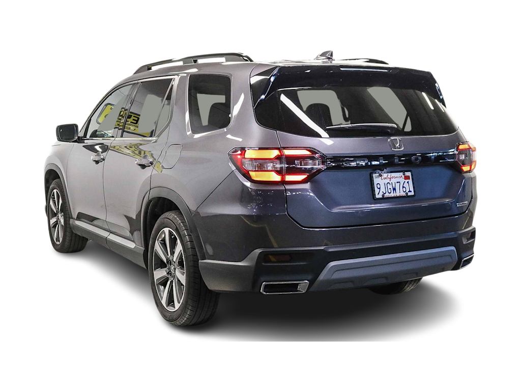 Thumbnail: 2023 Honda Pilot - 3
