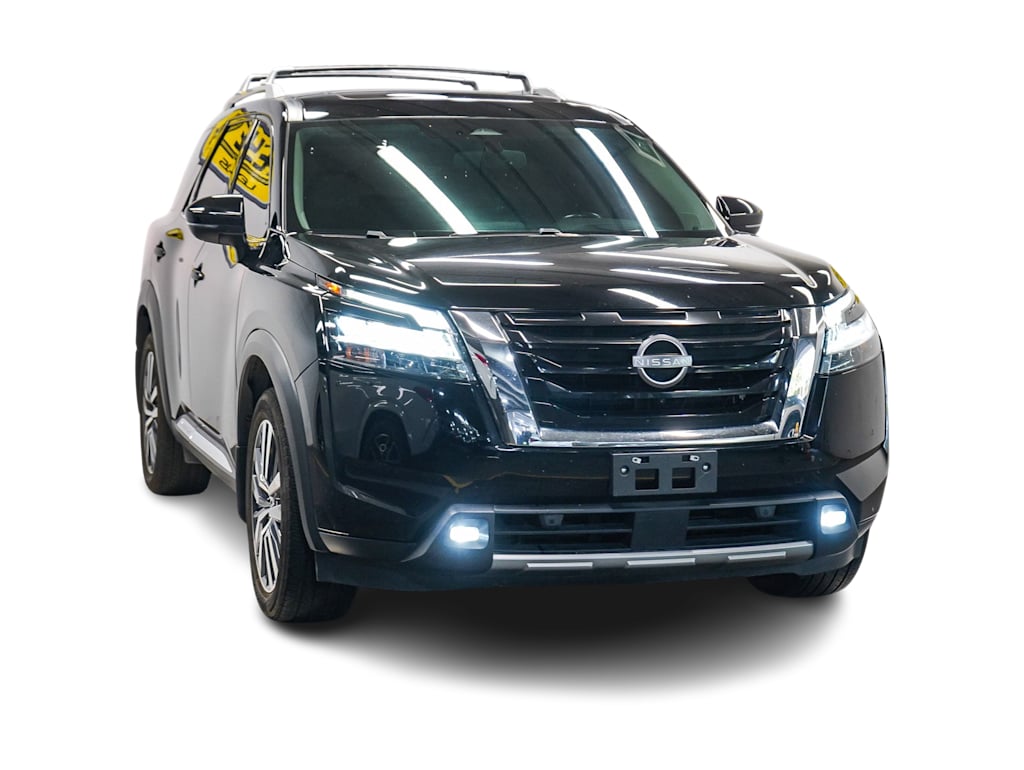 Thumbnail: 2022 Nissan Pathfinder - 17