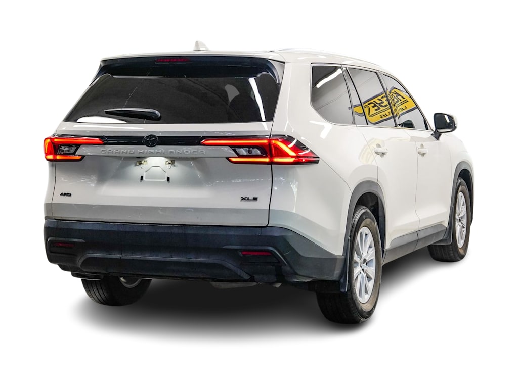 Thumbnail: 2024 Toyota Grand Highlander - 19