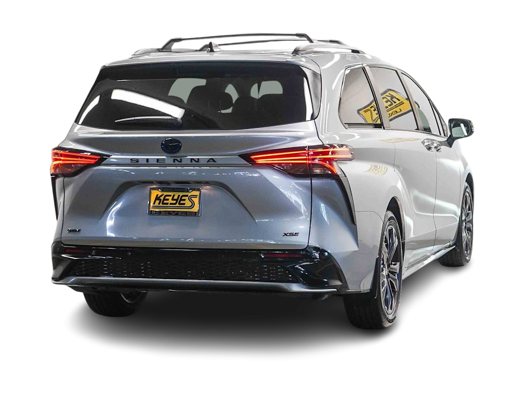 Thumbnail: 2025 Toyota Sienna - 20
