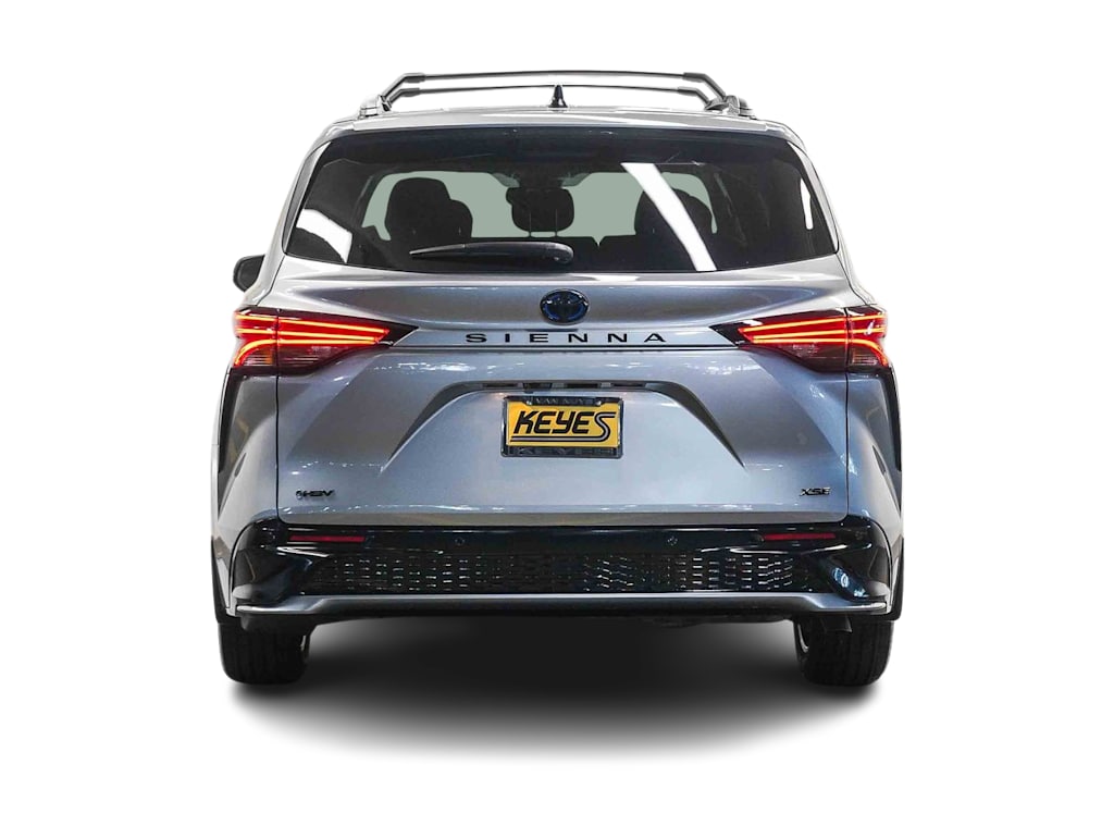 Thumbnail: 2025 Toyota Sienna - 4