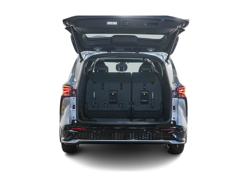 Thumbnail: 2025 Toyota Sienna - 18