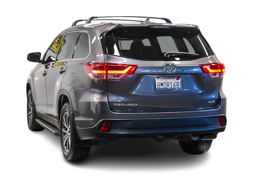 Thumbnail: 2019 Toyota Highlander - 3
