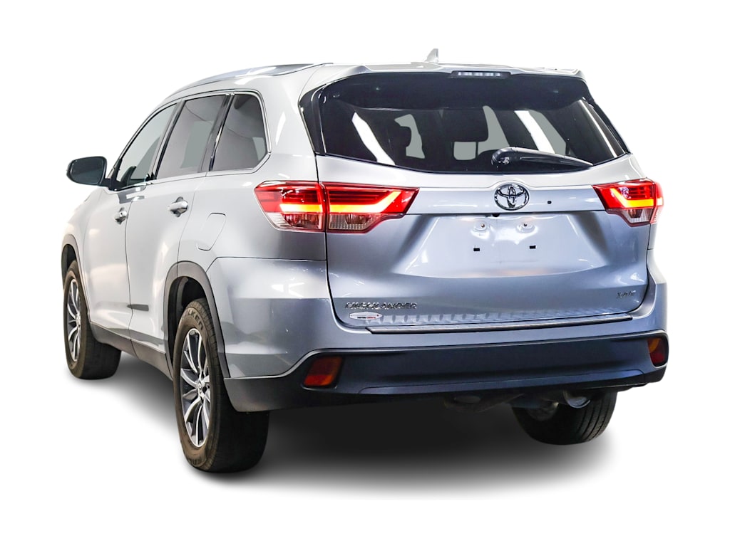 2019 Toyota Highlander XLE 3