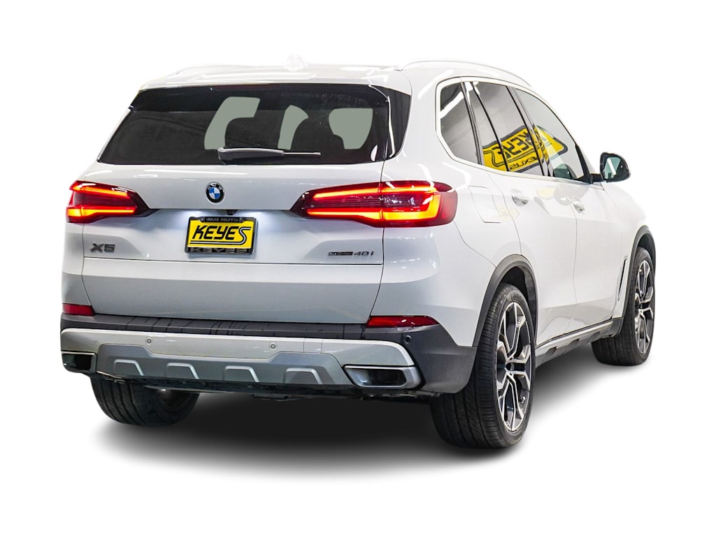 Thumbnail: 2023 BMW X5 - 19