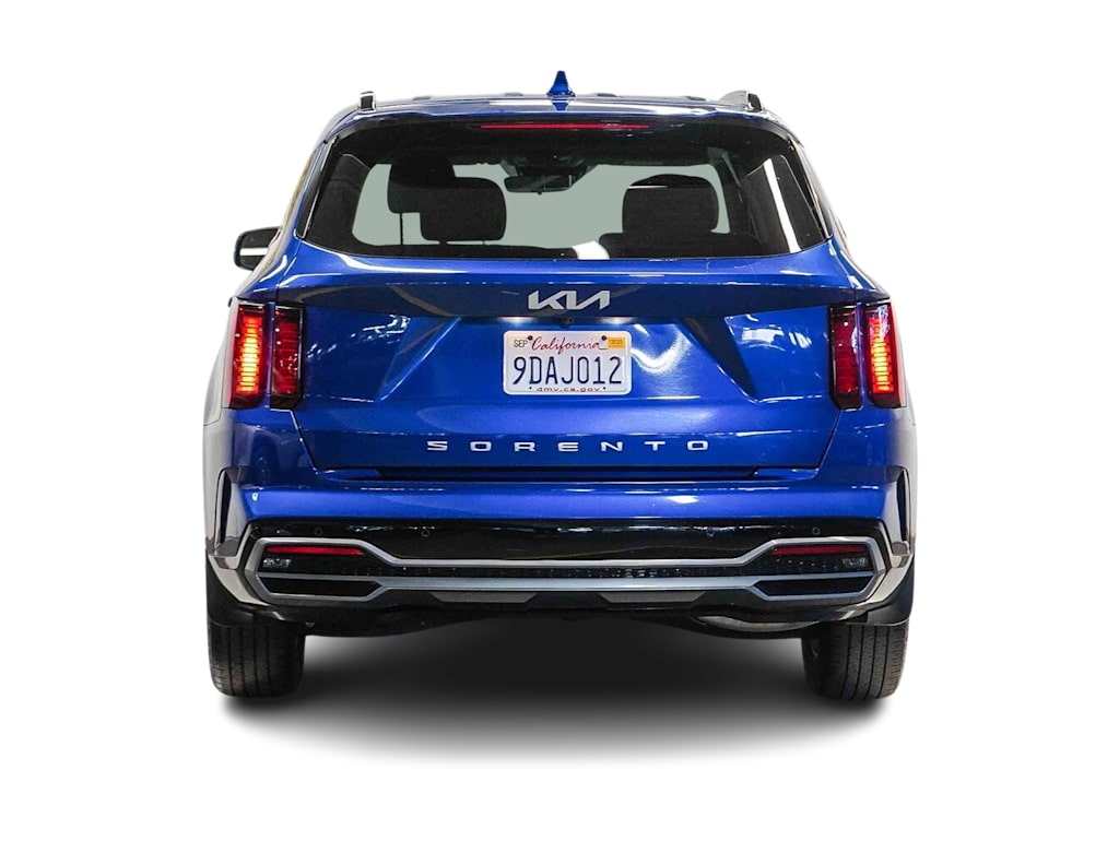 Thumbnail: 2022 Kia Sorento - 4