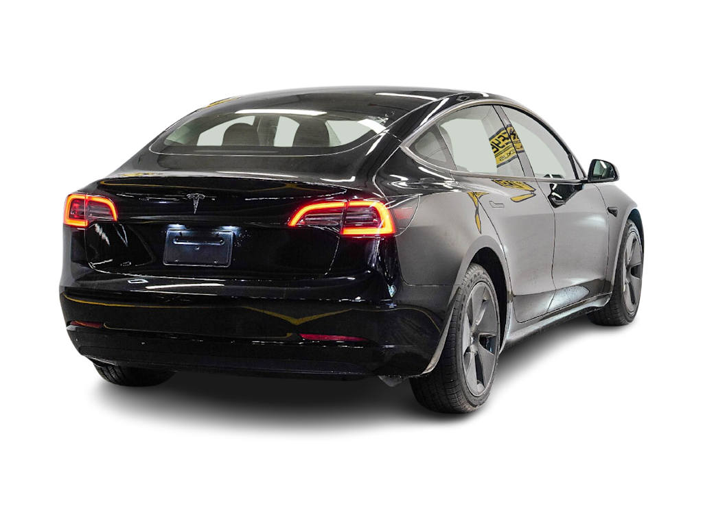 Thumbnail: 2023 Tesla Model 3 - 16