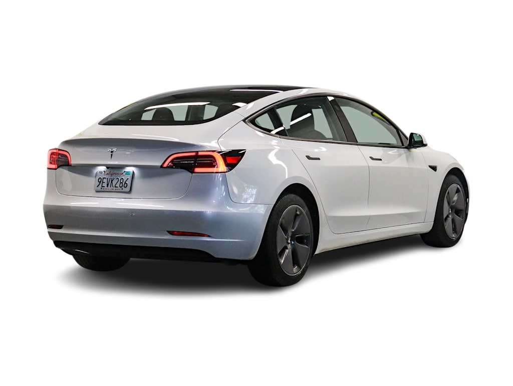 Thumbnail: 2023 Tesla Model 3 - 14