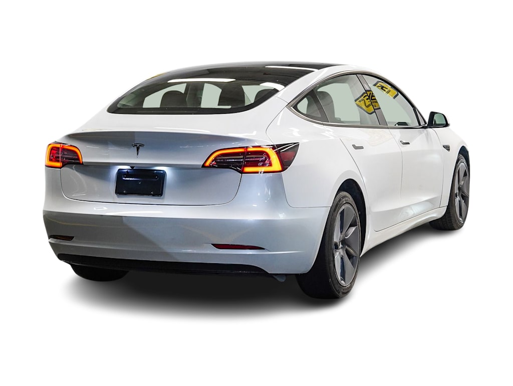 Thumbnail: 2023 Tesla Model 3 - 16