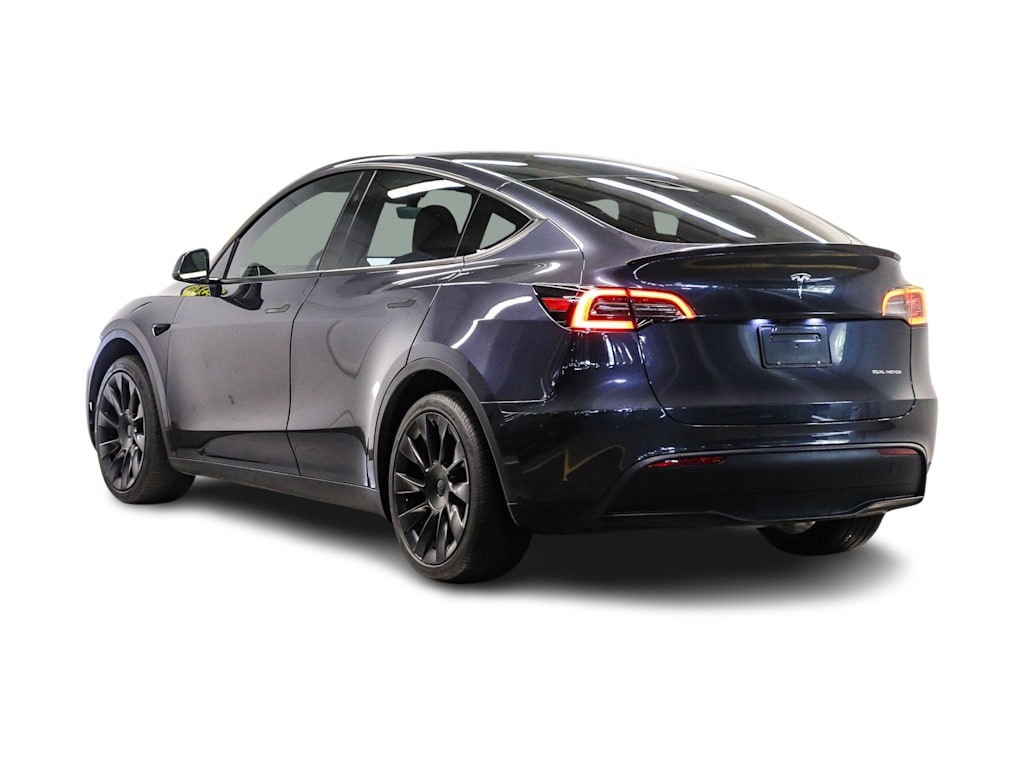 Thumbnail: 2024 Tesla Model Y - 3