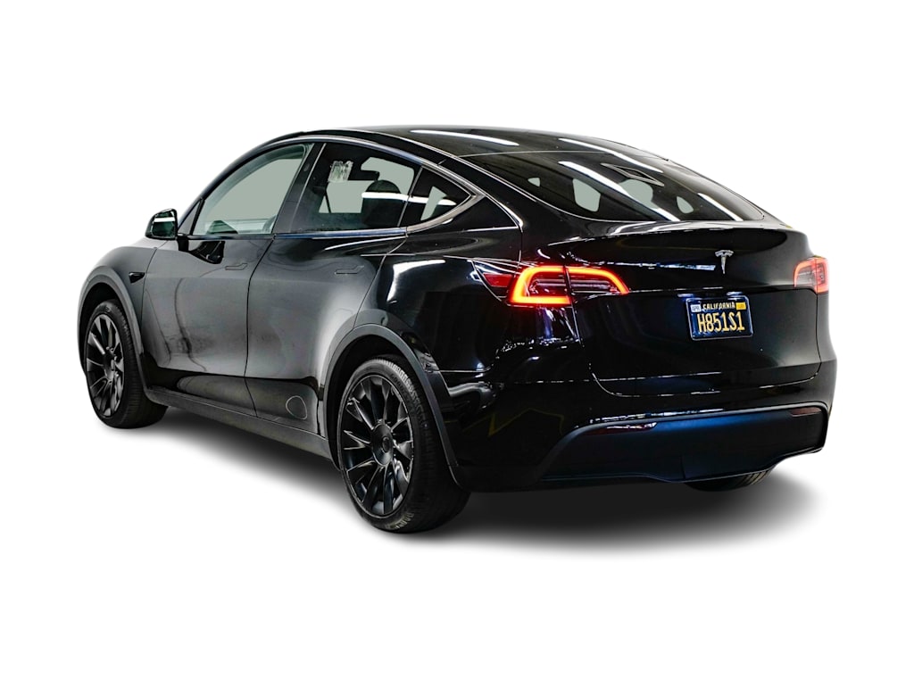 Thumbnail: 2024 Tesla Model Y - 3