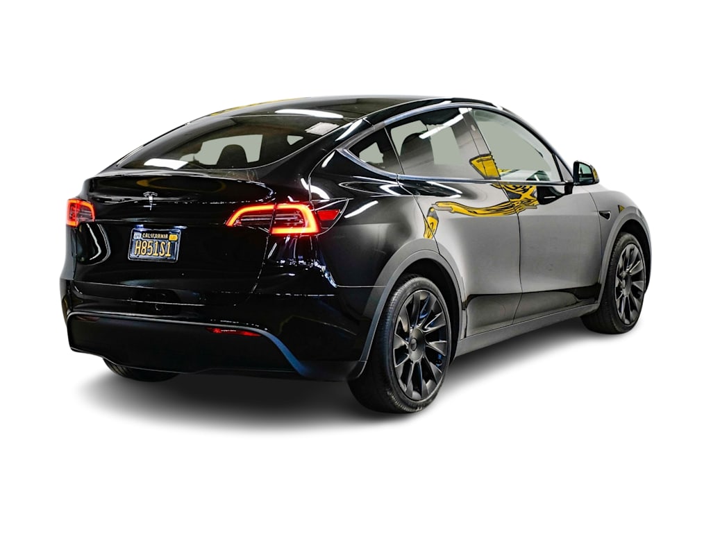 Thumbnail: 2024 Tesla Model Y - 16