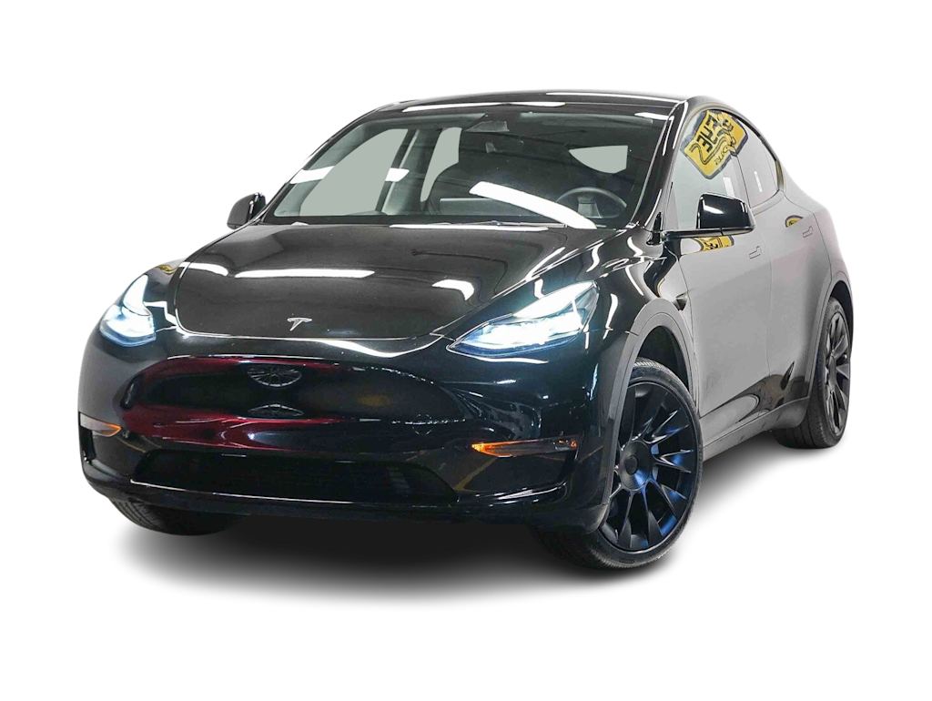 Used 2024 Tesla Model Y Long Range with VIN 7SAYGDED3RF052743 for sale in Hudson, WI