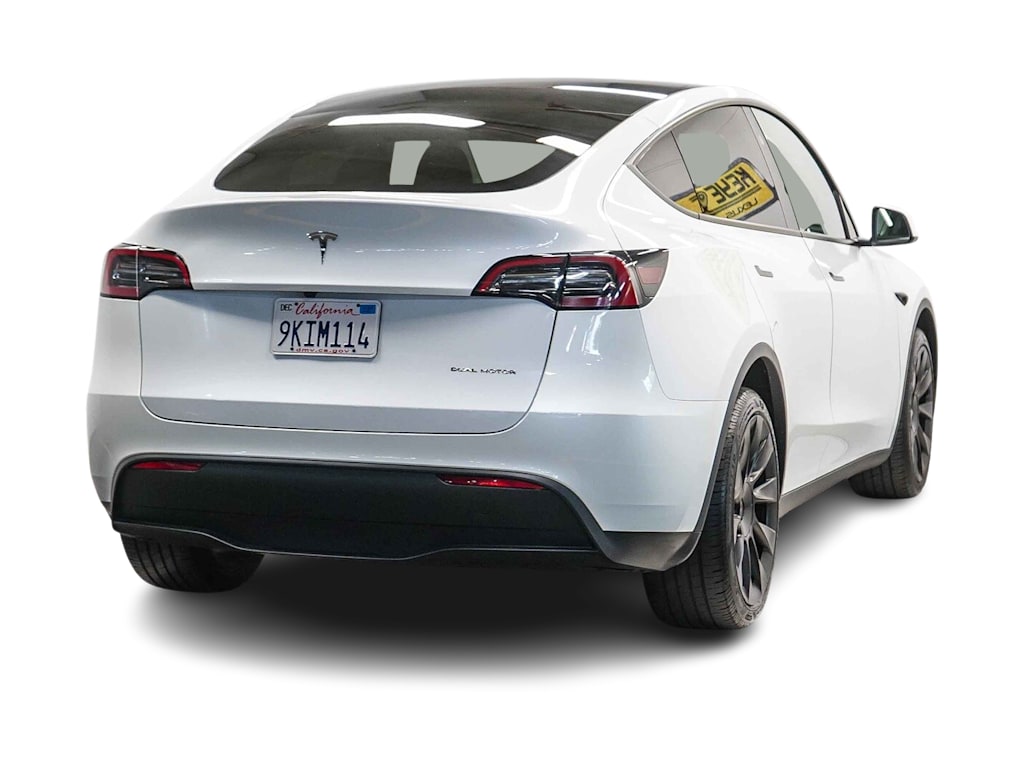 Thumbnail: 2023 Tesla Model Y - 16