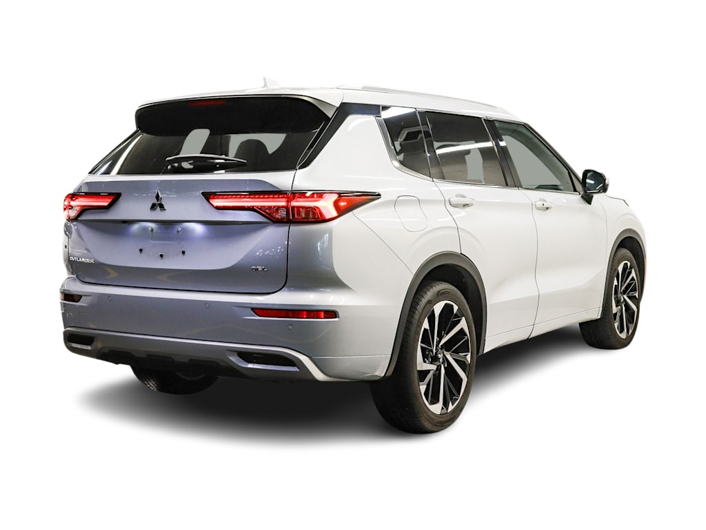 Thumbnail: 2024 Mitsubishi Outlander - 20