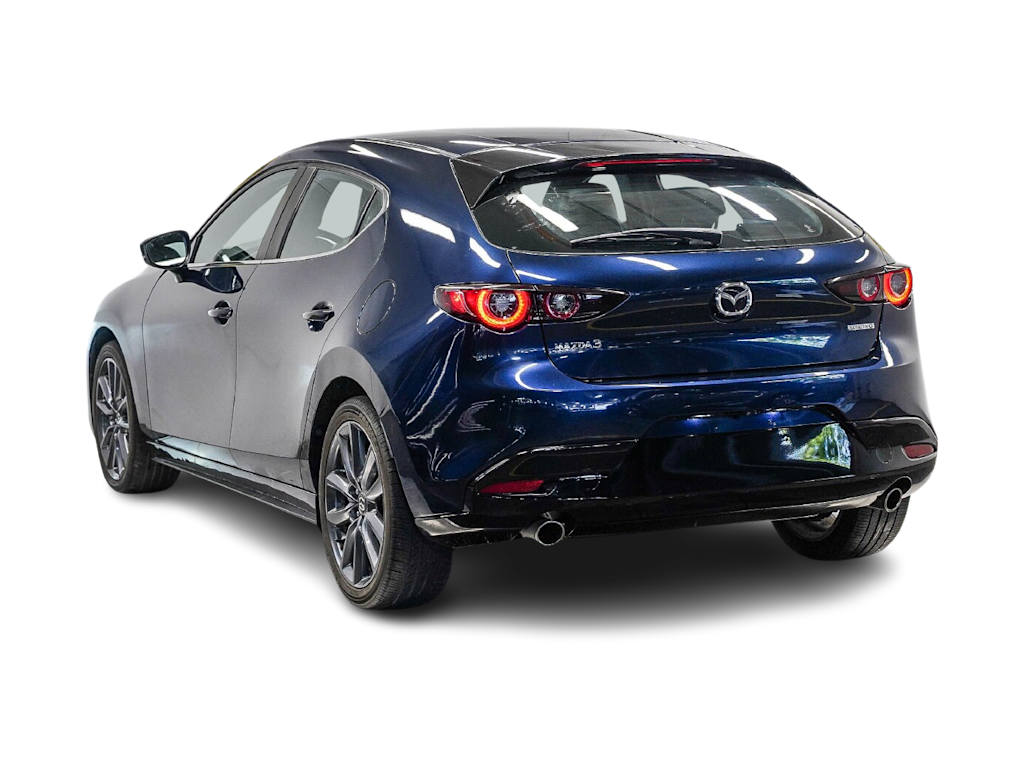 Thumbnail: 2022 Mazda Mazda3 - 3