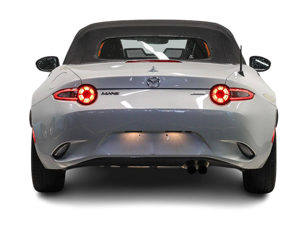 Thumbnail: 2016 Mazda MX-5 Miata - 4