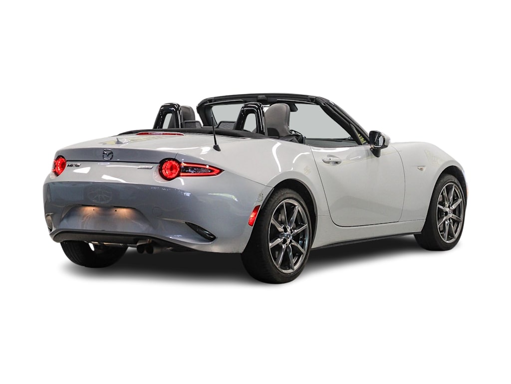 Thumbnail: 2016 Mazda MX-5 Miata - 20