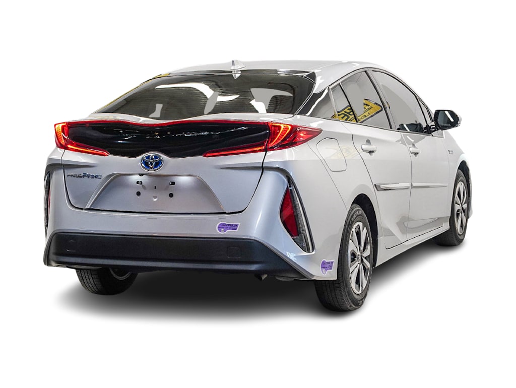 Thumbnail: 2018 Toyota Prius Prime - 17